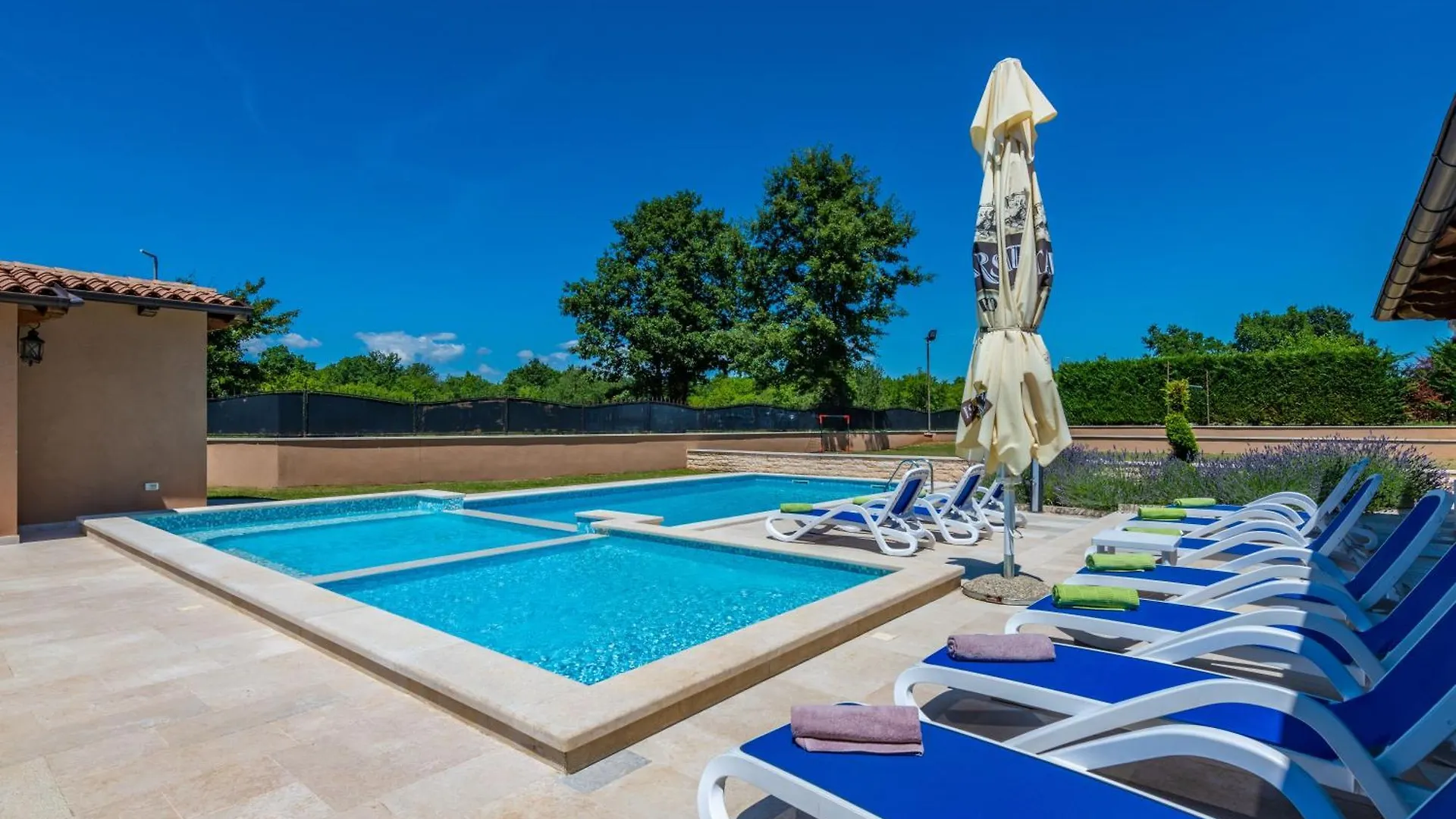 Villa Vela Vrata, A Tranquil And Luxurious Pool Villa Gradisce Croatia
