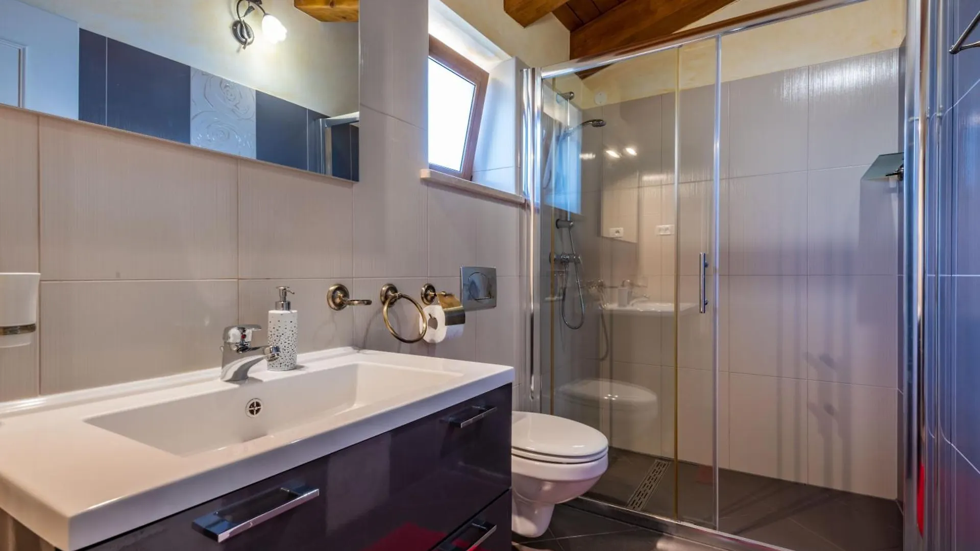 Villa Vela Vrata, A Tranquil And Luxurious Pool Villa Gradisce